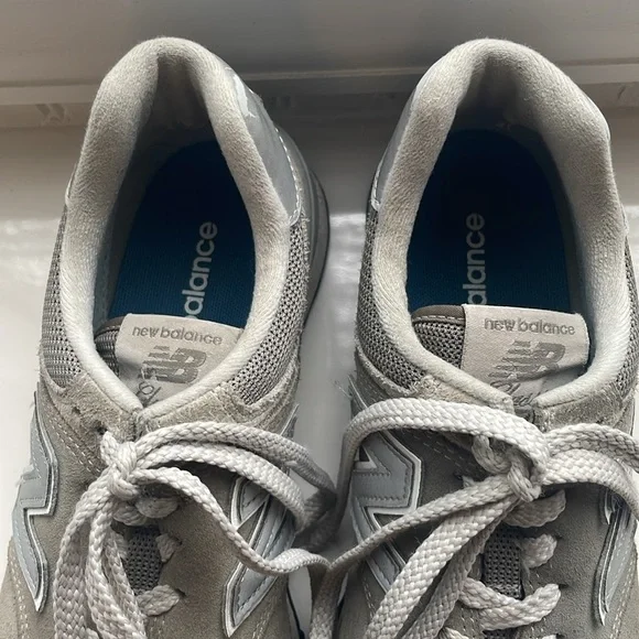 New Balance 574 Gray Sneakers Classic Suede Mesh - Picture 5 of 5